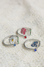 Load image into Gallery viewer, Colorful Birth Flower Ring