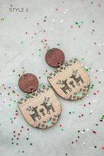 Load image into Gallery viewer, Wooden Winter Earrings